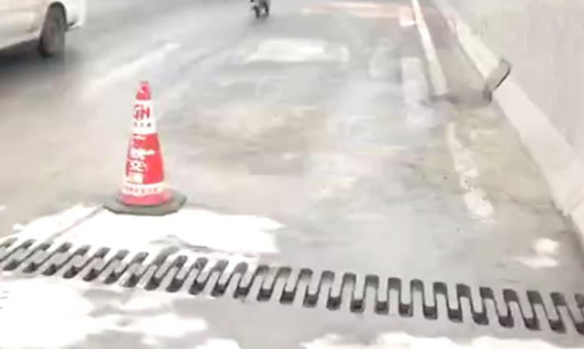 金沙洲大橋更換靜音伸縮縫.jpg 金沙洲大橋更換靜音伸縮縫.jpg